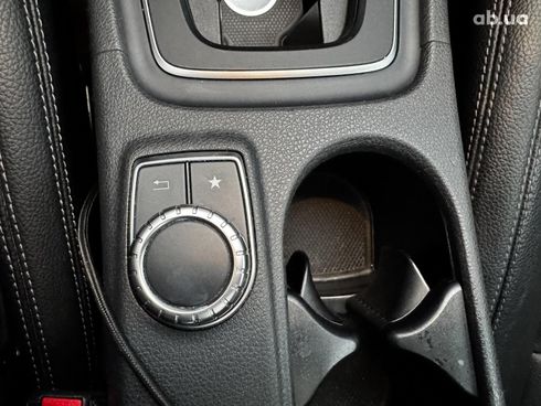 Mercedes-Benz CLA-Класс 2018 красный - фото 22