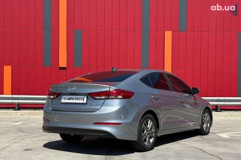 Hyundai Elantra 2016 - фото 8
