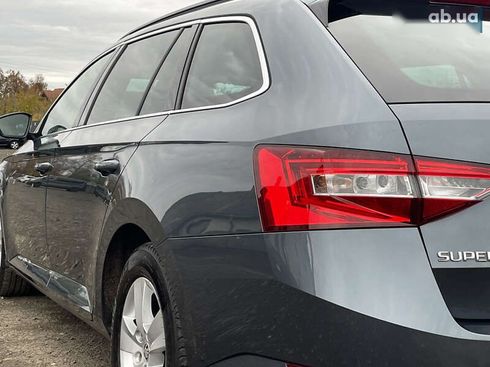 Skoda Superb 2022 - фото 12