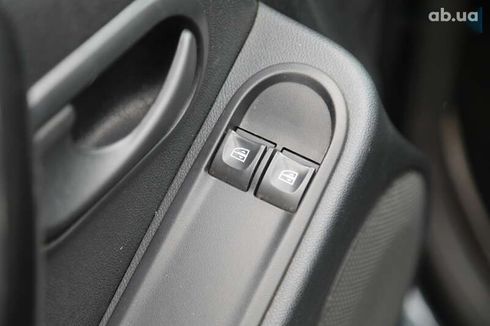 Renault Duster 2016 - фото 20