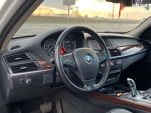 BMW X5 2010 - фото 8
