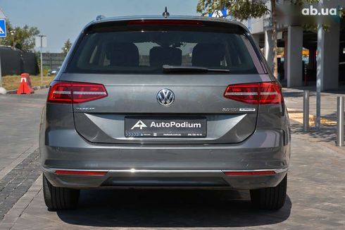 Volkswagen Passat 2016 - фото 8