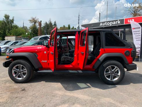 Jeep Wrangler 2019 красный - фото 6