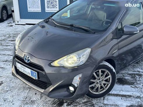 Toyota Aqua 2015 - фото 8