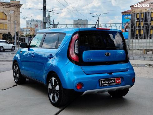 Kia Soul 2018 синий - фото 8