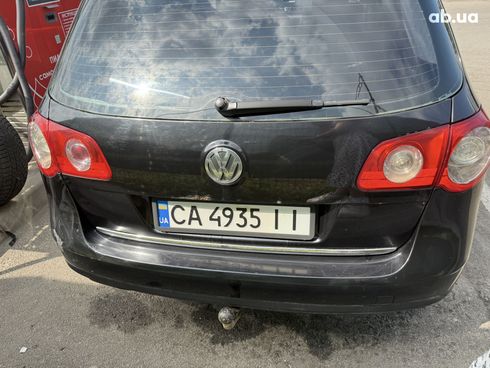 Volkswagen Passat Variant 2005 черный - фото 5