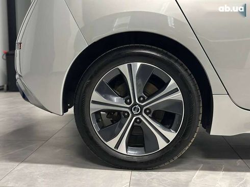 Nissan Leaf 2021 - фото 8