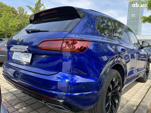 Volkswagen Touareg 2022 - фото 13