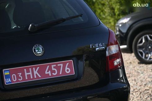 Skoda Fabia 2009 - фото 11