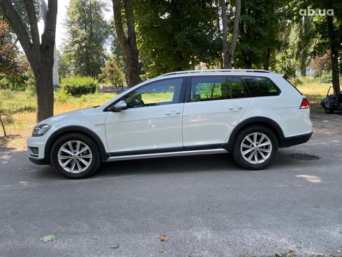 Volkswagen Golf 2017 белый - фото 12