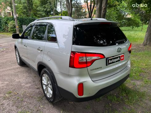 Kia Sorento 2014 серый - фото 8