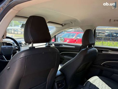 Ford Mondeo 2018 - фото 23
