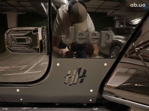 Jeep Wrangler 2019 - фото 18