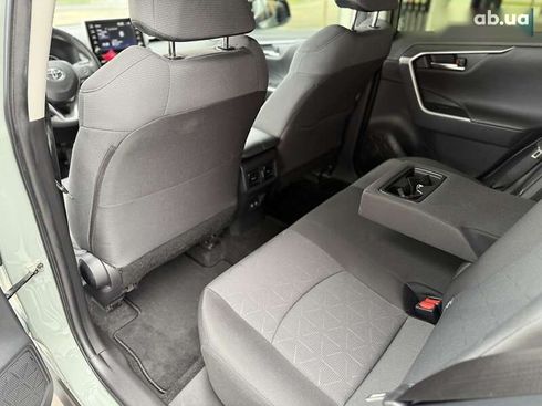 Toyota RAV4 2019 - фото 24