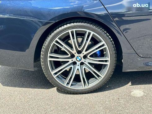 BMW 5 серия 2017 - фото 23