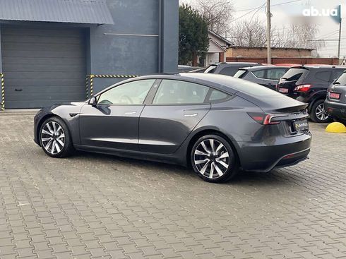 Tesla Model 3 2024 - фото 14