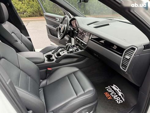 Porsche Cayenne 2020 - фото 26