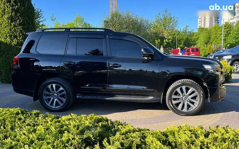 Toyota Land Cruiser 2016 - фото 8