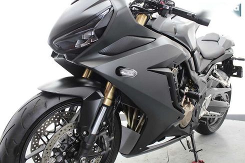 Honda CBR 400R 2019 - фото 11