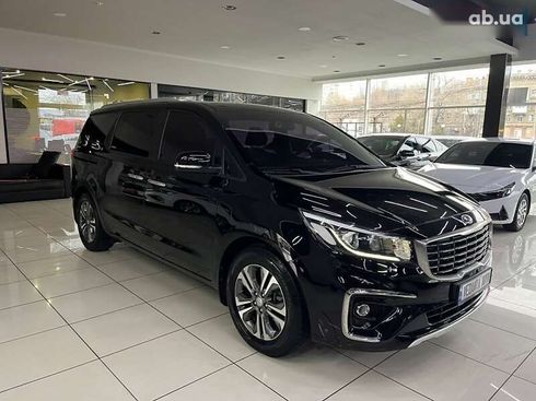 Kia Carnival 2019 - фото 3