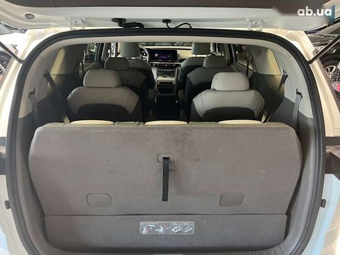 Kia Carnival 2021 - фото 11