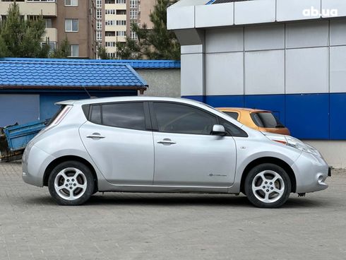 Nissan Leaf 2012 серый - фото 4