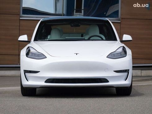 Tesla Model 3 2023 - фото 2