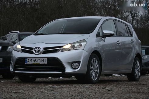 Toyota Verso 2015 - фото 5