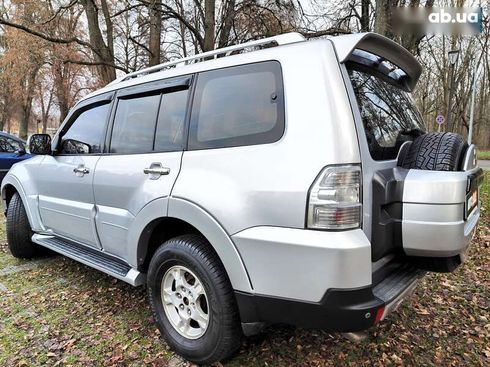 Mitsubishi Pajero Wagon 2008 - фото 15
