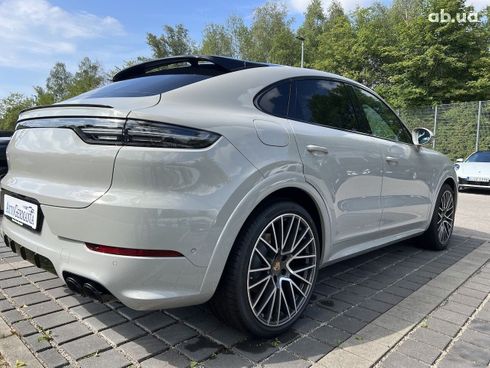 Porsche Cayenne Coupe 2022 - фото 38