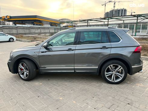 Volkswagen Tiguan 2019 серый - фото 8