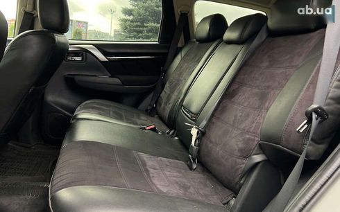 Mitsubishi Pajero Sport 2017 - фото 19
