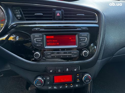 Kia Cee'd 2018 белый - фото 16