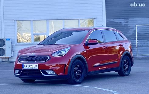 Kia Niro Hybrid 2018 красный - фото 4