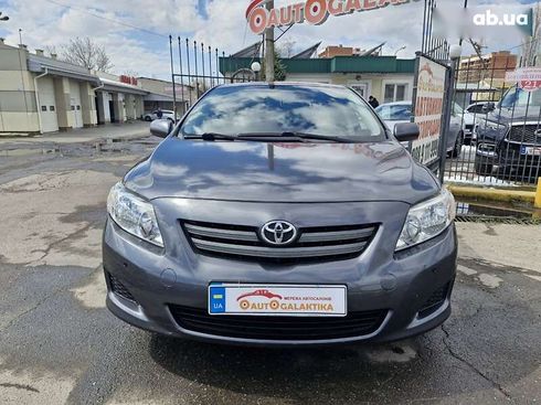 Toyota Corolla 2009 - фото 2