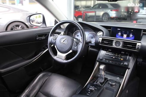 Lexus IS 2013 - фото 13