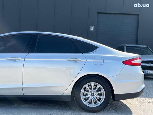 Ford Fusion 2016 серый - фото 10