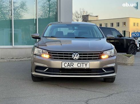 Volkswagen Passat 2016 - фото 2