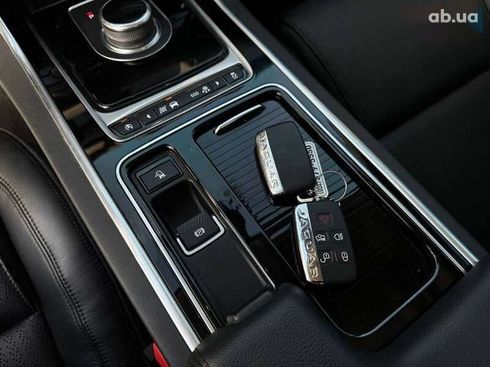 Jaguar XF 2016 - фото 16