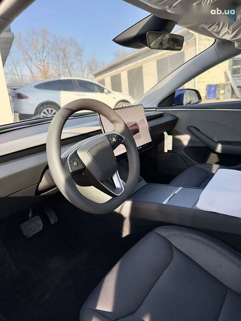 Tesla Model 3 2024 - фото 18