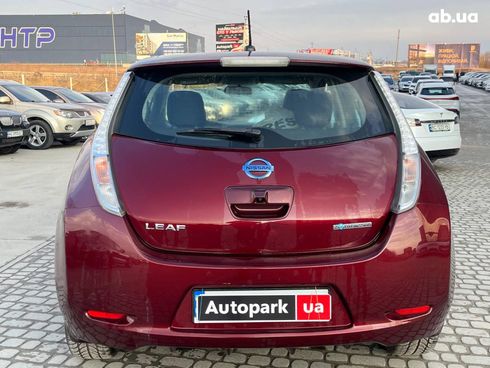 Nissan Leaf 2017 красный - фото 9