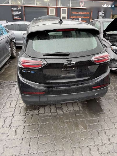 Chevrolet Bolt 2023 - фото 3