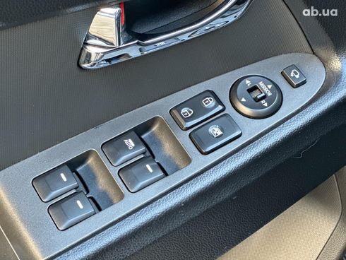 Kia Sportage 2011 черный - фото 15