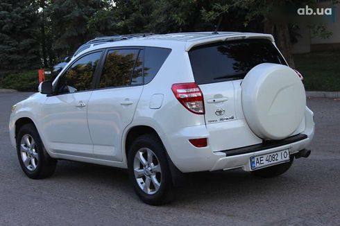 Toyota RAV4 2011 - фото 17