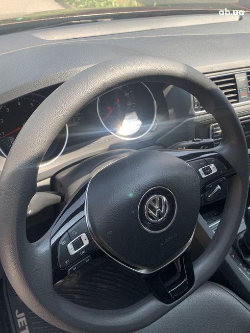 Volkswagen Jetta 2017 коричневый - фото 6