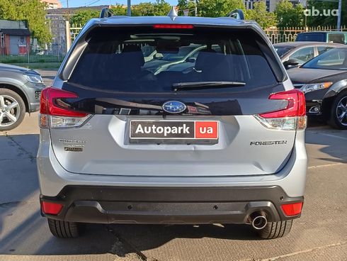 Subaru Forester 2022 серый - фото 10