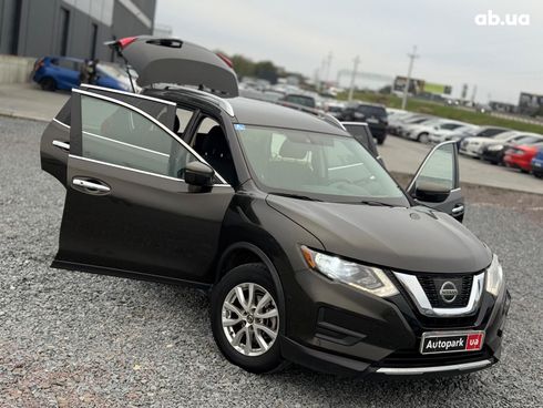 Nissan Rogue 2017 зеленый - фото 27