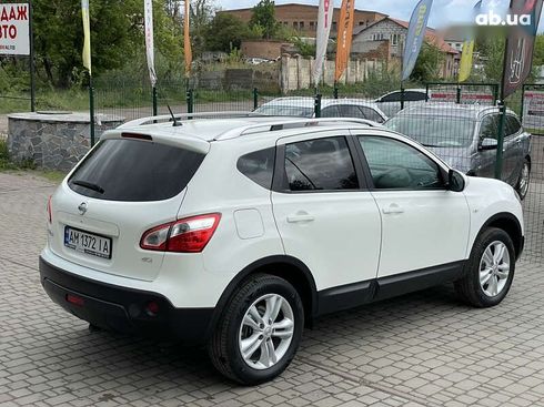 Nissan Qashqai 2010 - фото 15