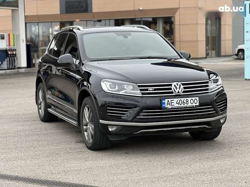 Volkswagen Touareg 2016 - фото 26