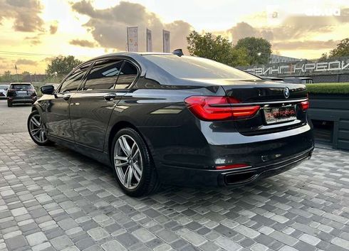 BMW 7 серия 2017 - фото 11